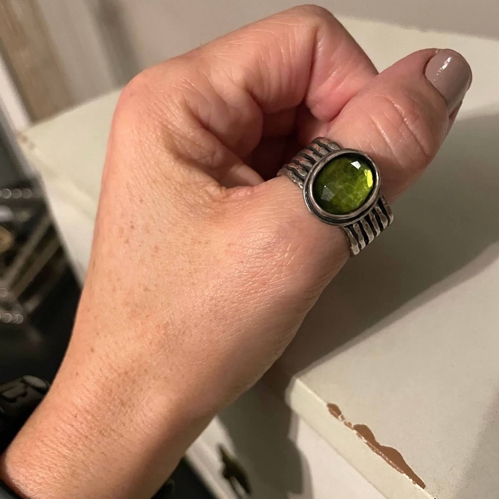 Silpada Sterling Silver & Green Glass Ring - Size 12 - Picture 4 of 5